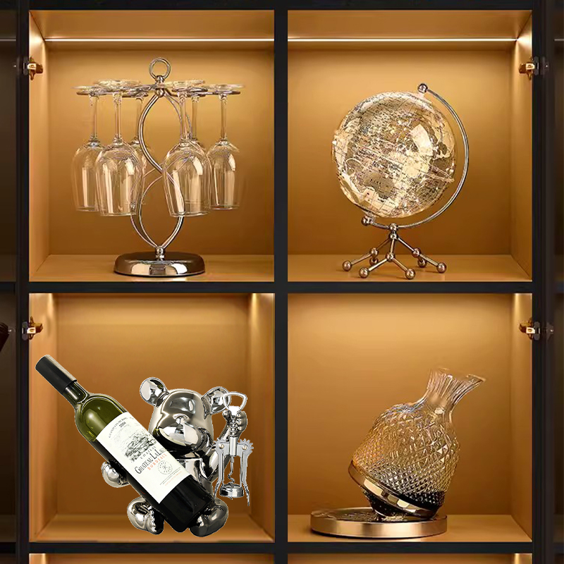 2024家用酒柜家居装饰品摆件红酒杯架玄关餐边柜轻奢现代客厅高档
