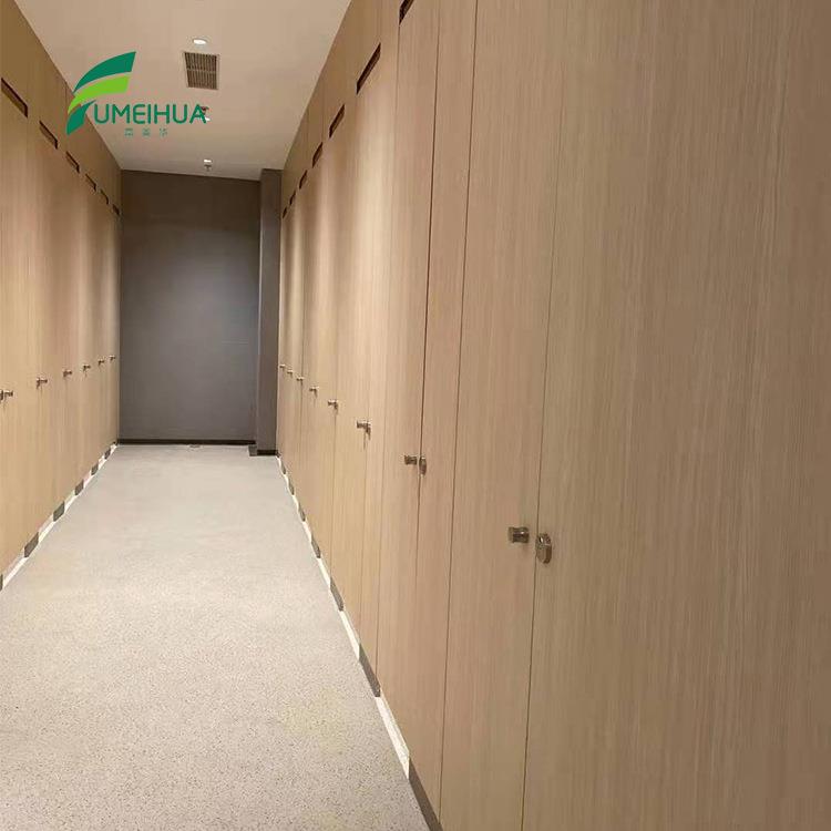 深圳厂家直销抗倍特板卫生间隔断二代1200密度板公共隔断厕所隔板