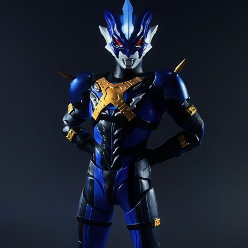 托雷亚奥特曼手办洛斯变形玩具