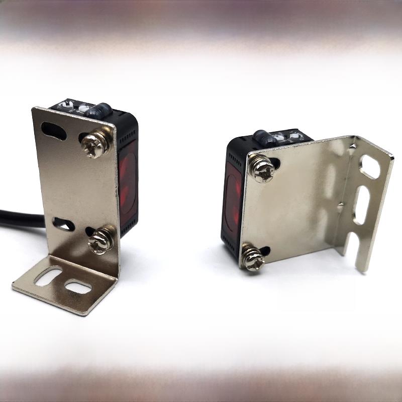 方形光电开关传感器E3Z-D6162/81/T61/Cx M1218L安装固定底座支架