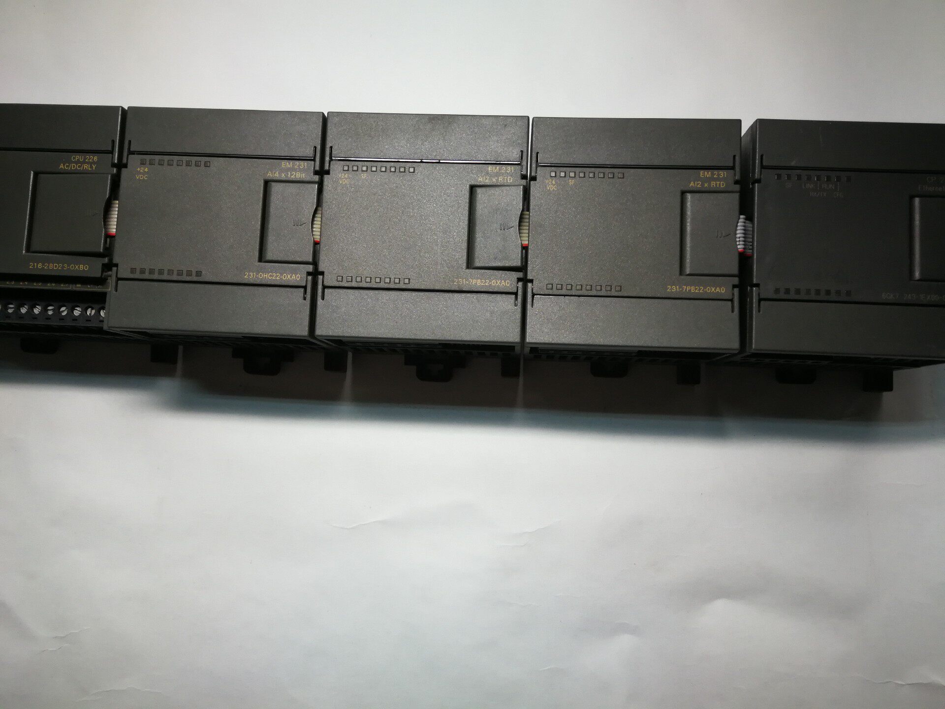 西门子216-2BD23-0XB0单价480元，231-7P