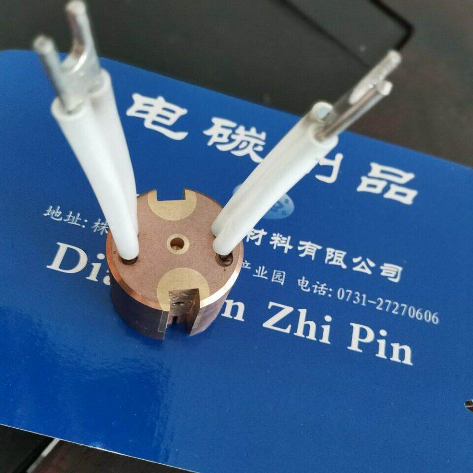 多领域应用设备多种规格尺寸接地碳刷电机碳刷电刷制品经久耐用