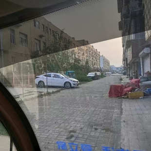 饰贴膜 三轮车电动车专用前挡遮阳挡光贴四轮车前后玻璃透光遮阳装