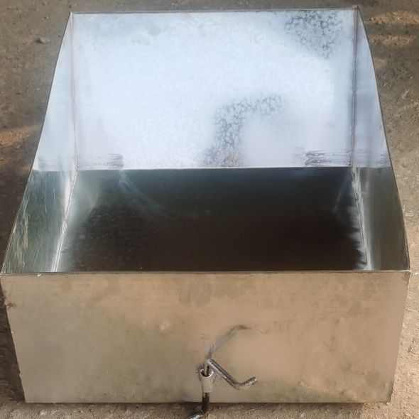 不漏水不生锈斗供应厂家镀锌双轮翻车车车单轮翻斗带自斗斗车斗