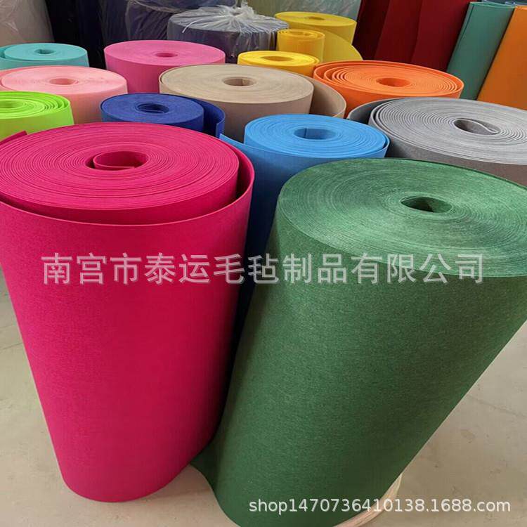 厂家供应彩色背胶毛毡幼儿园墙壁装修汽车隔音毛毡布自粘绒布毡垫
