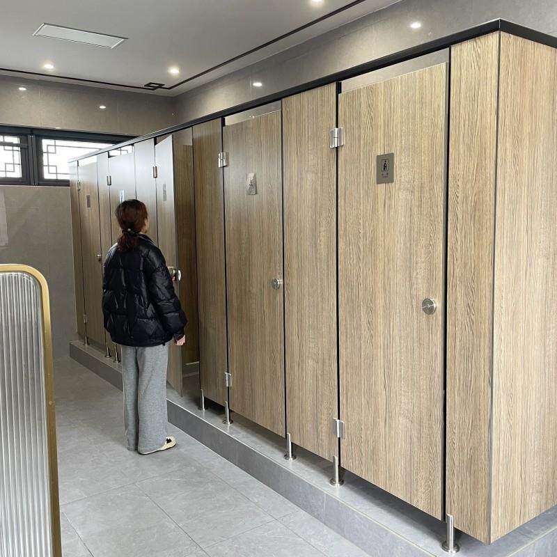 公共厕所成品抗倍特隔断淋浴房防水pvc板材简易安装卫生间隔墙门