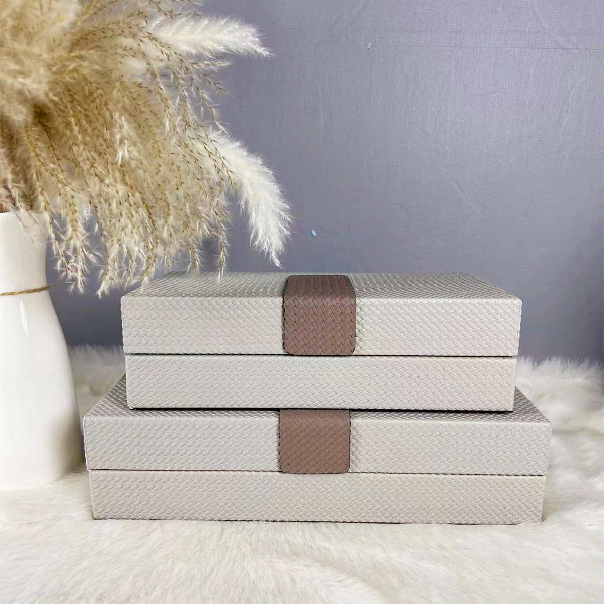 海阁简约现代皮质手工首饰收纳盒摆件样板房卧室床头柜装饰盒摆设