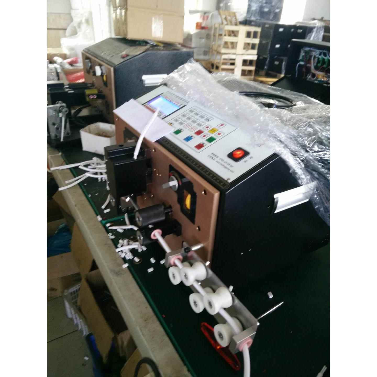 QR-06提轮电脑护套线裁线机电源线裁切剥皮机可裁剥外径10mm