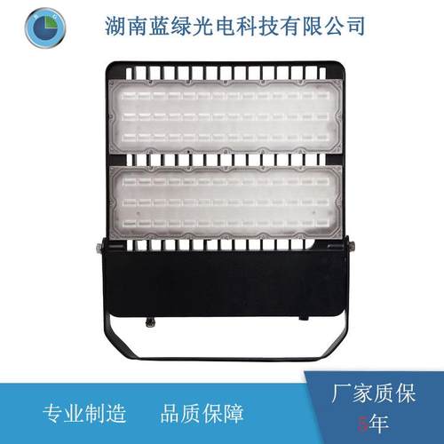 LED投光灯 户外防水灯广告照明车站亮化工程照明灯 塔吊防震灯