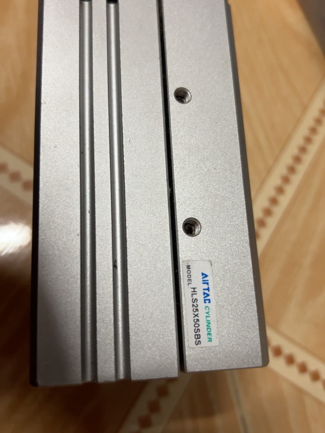 亚德客滑台气缸HLS25x50SBS，功能外观包好