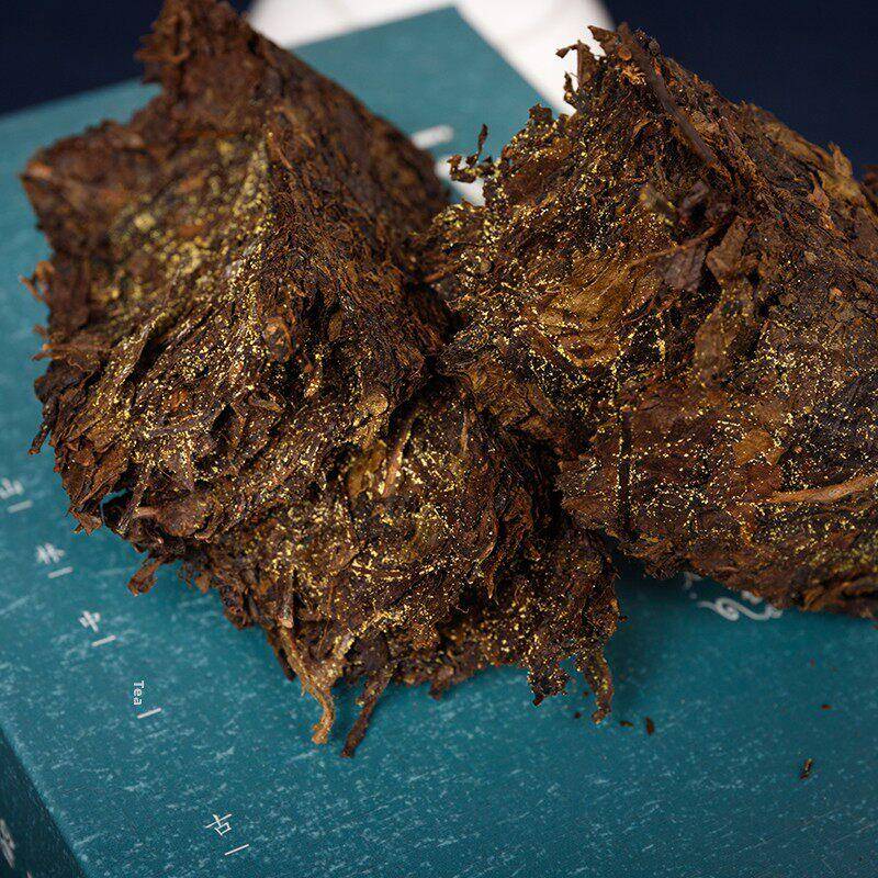 五龙荒山安化黑茶本地料金花手筑茯砖茶叶湖南安华黑茶陈年2斤装