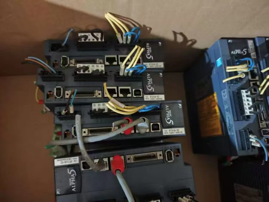 5月11日北京【京械7106】单位淘汰报废处置驱动器八台网络拍卖公告