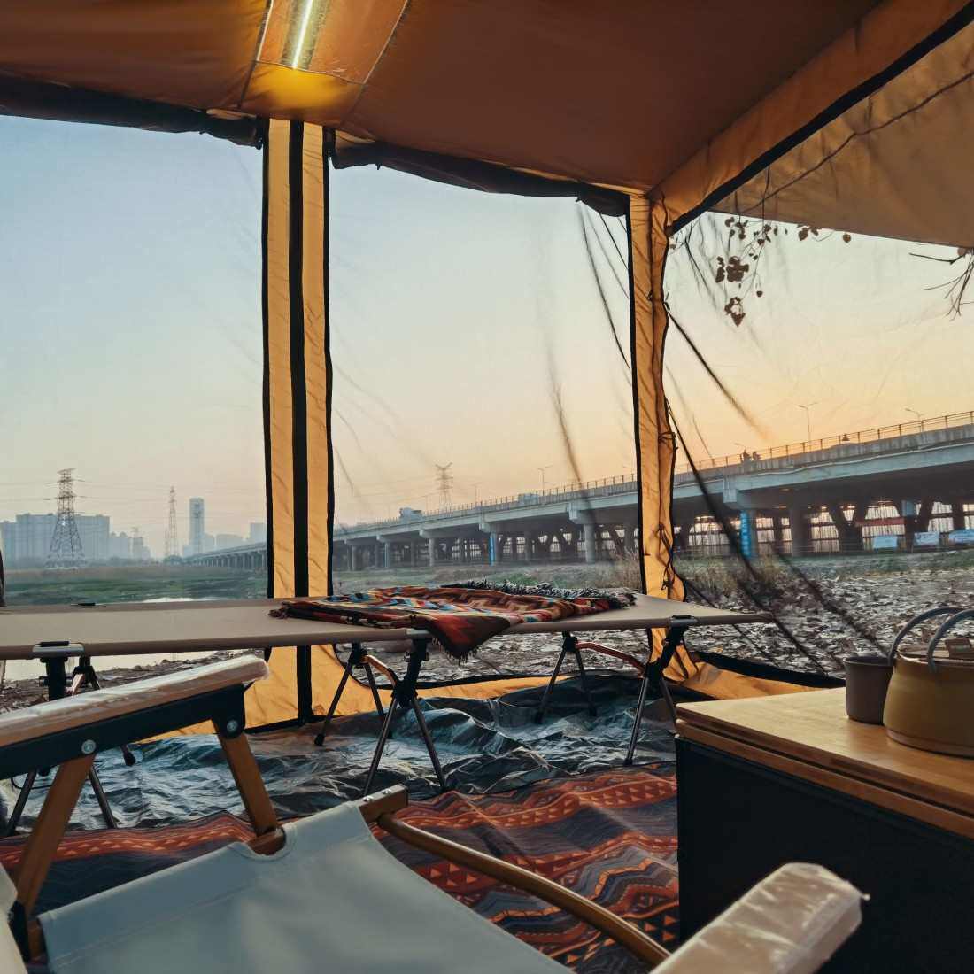 简森户外高定版车边帐篷侧遮阳棚豪华阳光房露营布房纱网防晒防风