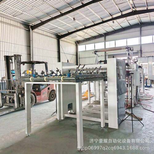 保温彩钢瓦橡塑棉复合机镀锌钢卷PVC冷热胶覆膜机冲压垫片贴合机