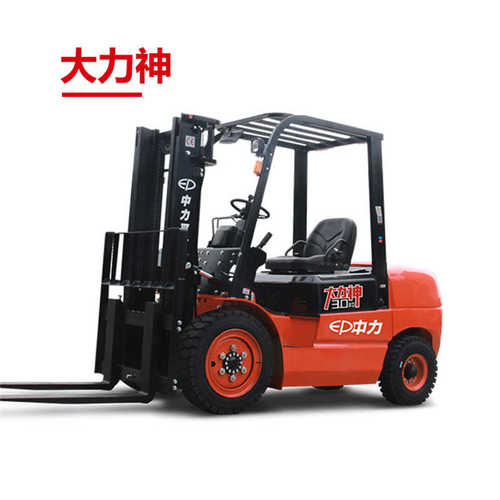 中力CPC30T3平衡重式内燃叉车3.0-3.5吨大力座驾式柴油堆垛叉车