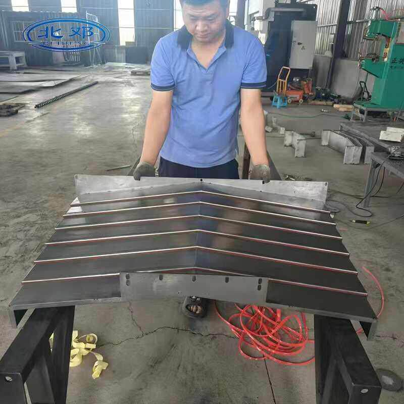 CNC哈斯防尘罩加工中心伸缩式护板台正沈阳8501060机床钢板防护罩