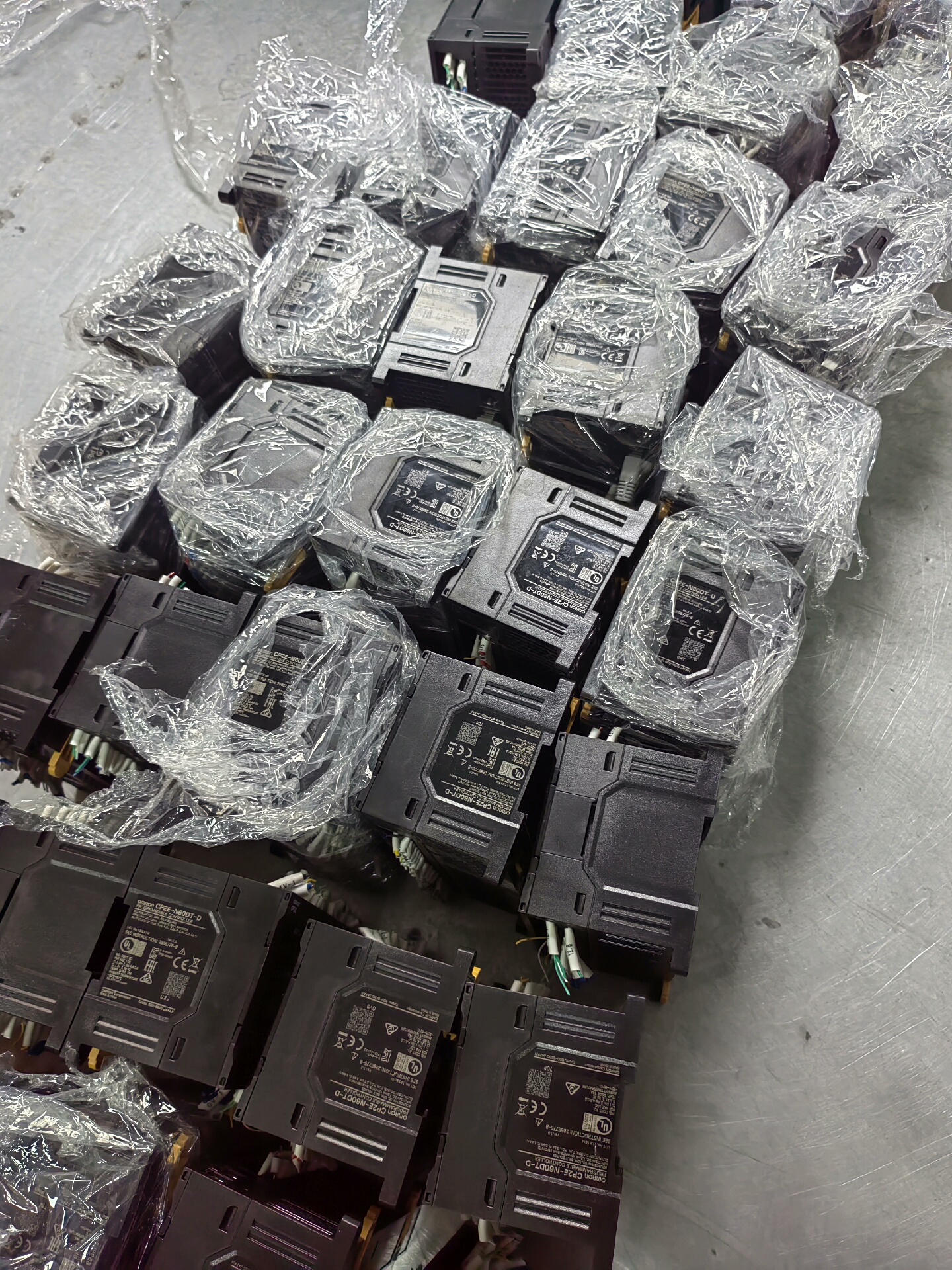 cp2e-n60dt-d欧姆龙主机 功能包好 每个都有测试，