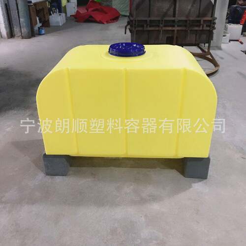 滚塑容器加工 喷箱撒箱播种箱微耕机水箱加工