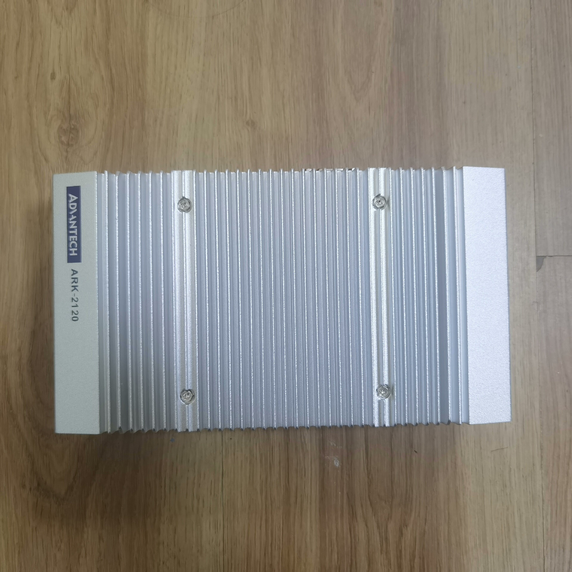 研华工控主机， ark 2120