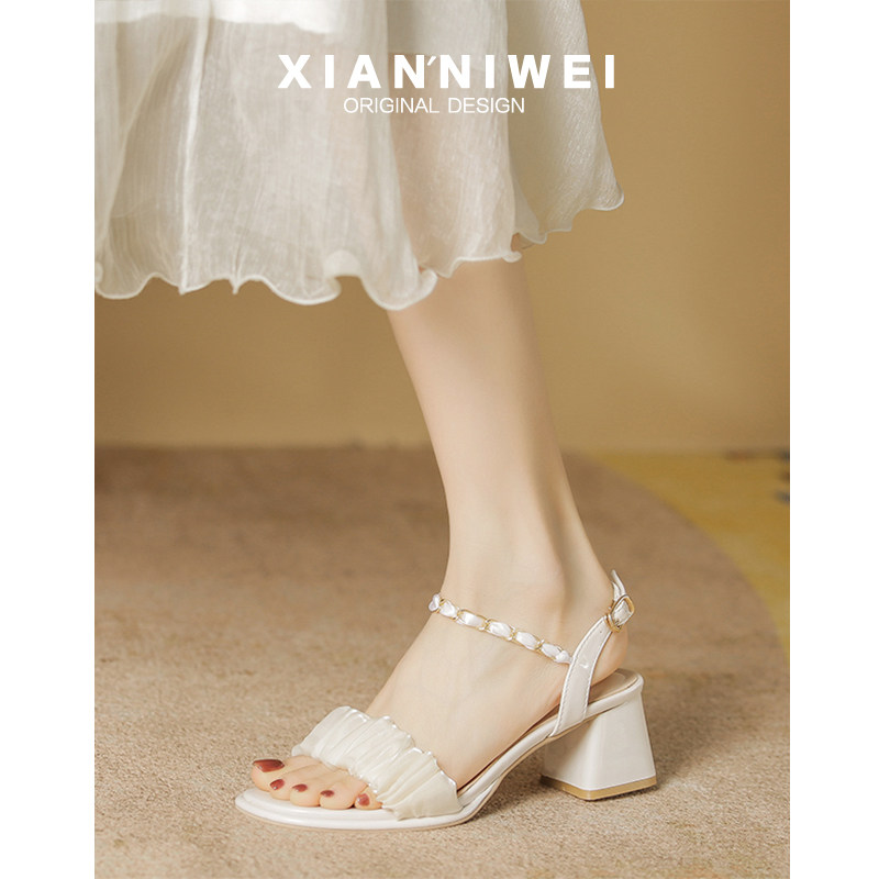 法式气质粗跟高跟鞋女仙女风一字扣带时装凉鞋女夏季中跟2025新款,女鞋,一字带凉鞋,淘宝优惠券,粉丝福利购,淘宝优惠卷