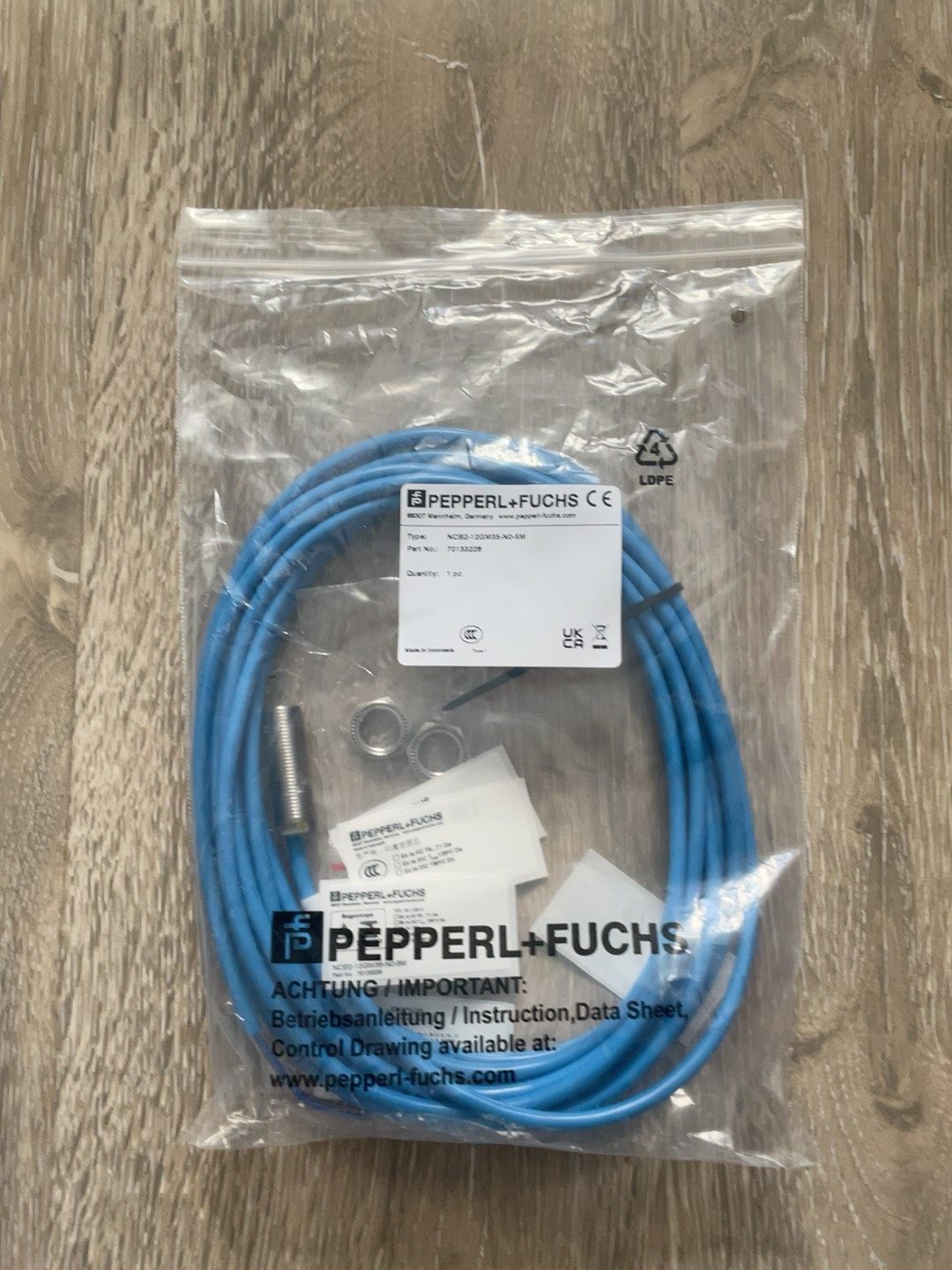 NCB2-12GM35-N0-5M 倍加福传感器，全新正品