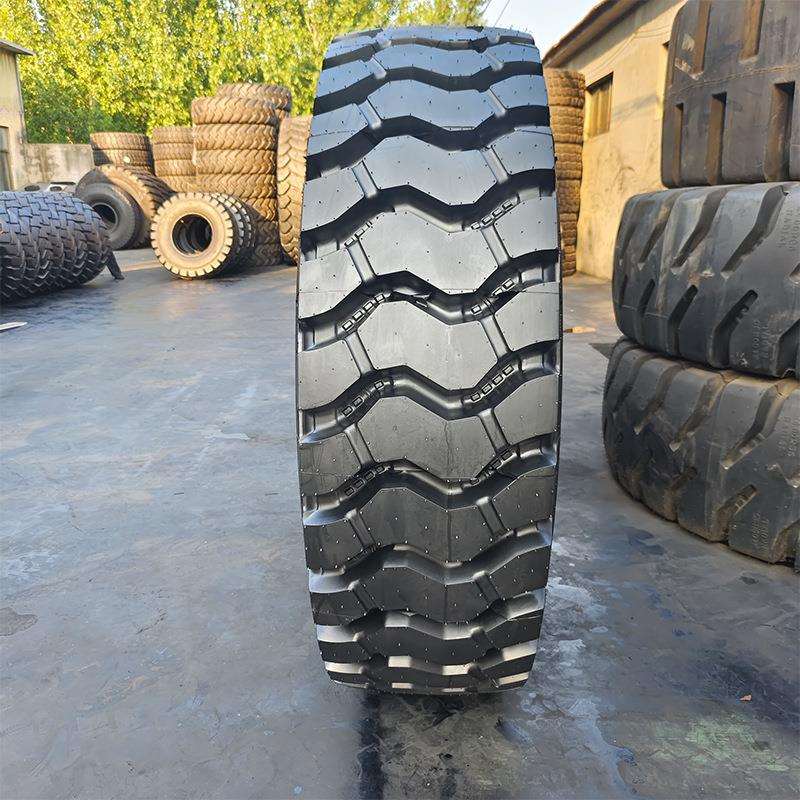 1600R25宽体车自卸车矿山E4花耐磨耐切割全钢丝成套工程机械轮胎