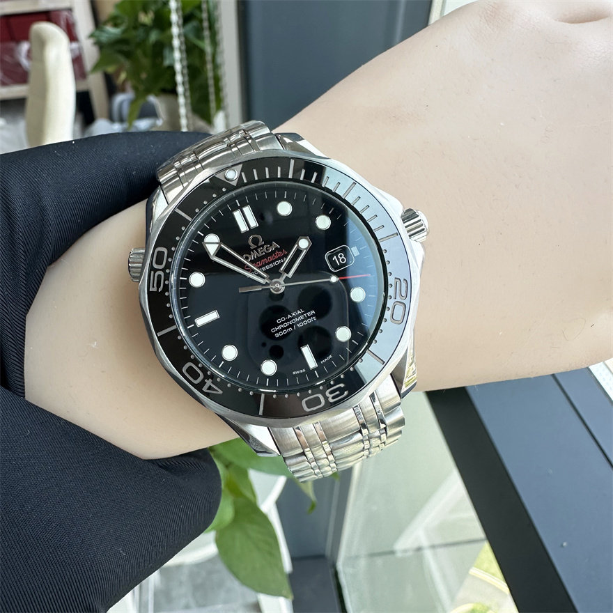 一口价98新欧米茄海马300全自动机械男士手表212.30.41.20.01.003