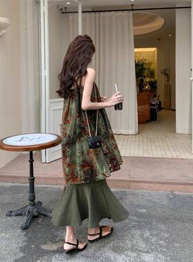 新中式国风绿色植绒碎花拼接吊带洋装女夏高级感绝美巨好看长裙