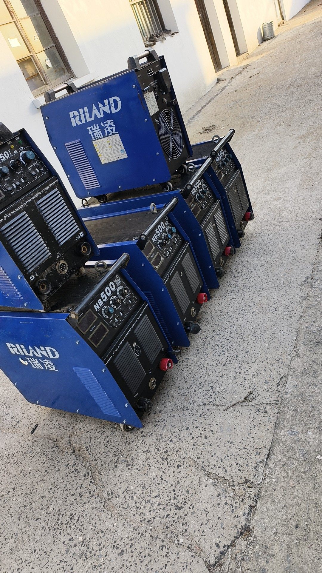 瑞凌NB-500，350型号已卖完，裸机2100元，配全套议