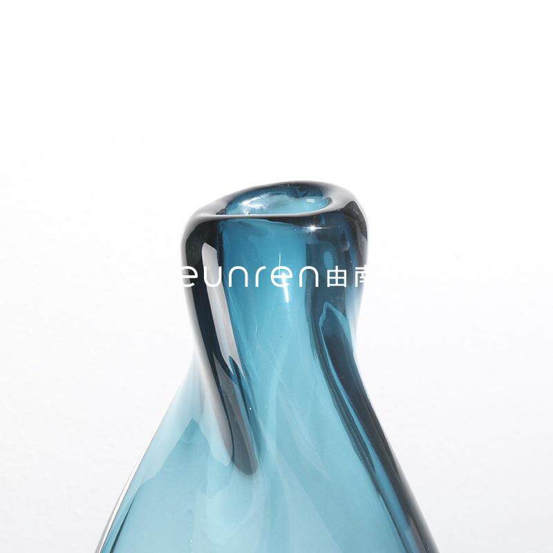 不规则现代简约玻璃透明花器 异形插花器创意软装设计装饰摆件