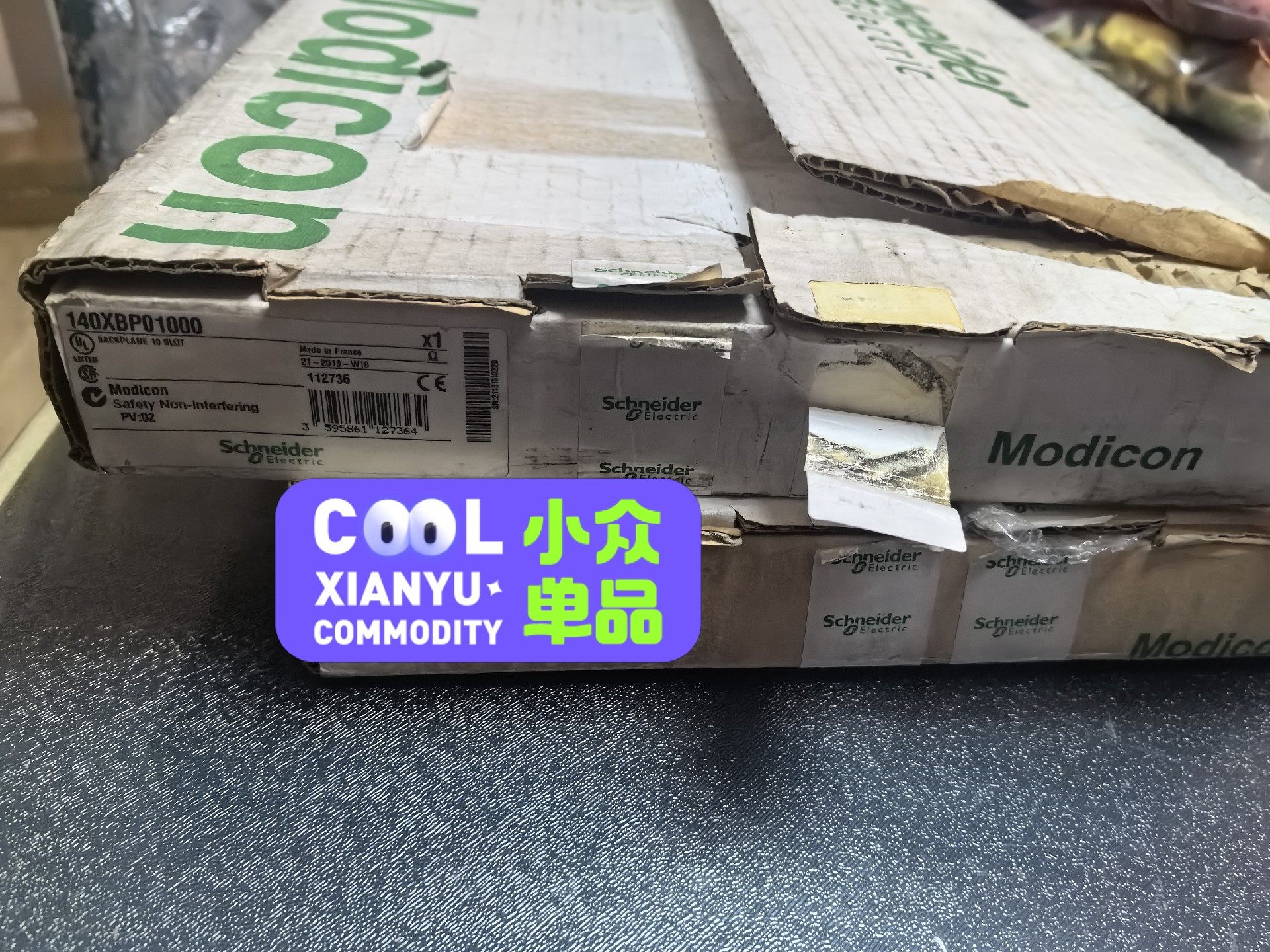 施耐德，140XBP01000，全新原装正品，包装盒有点破旧