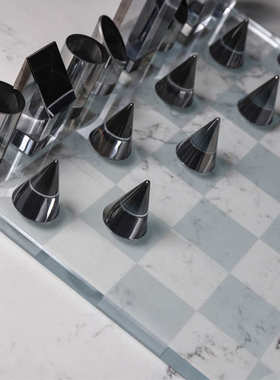 摆件玄关现代棋盘房磨砂售楼处窗饰品轻样板间水晶简约奢飘书