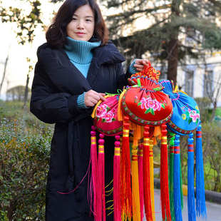飾掛件中國風小禮品客廳紅色穗子流蘇喜慶 純手工荷包布藝刺繡裝