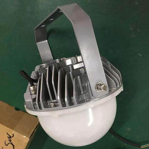 SZSW7130强光泛光灯 LED变方位固态投光灯 SW7140-80W平台灯