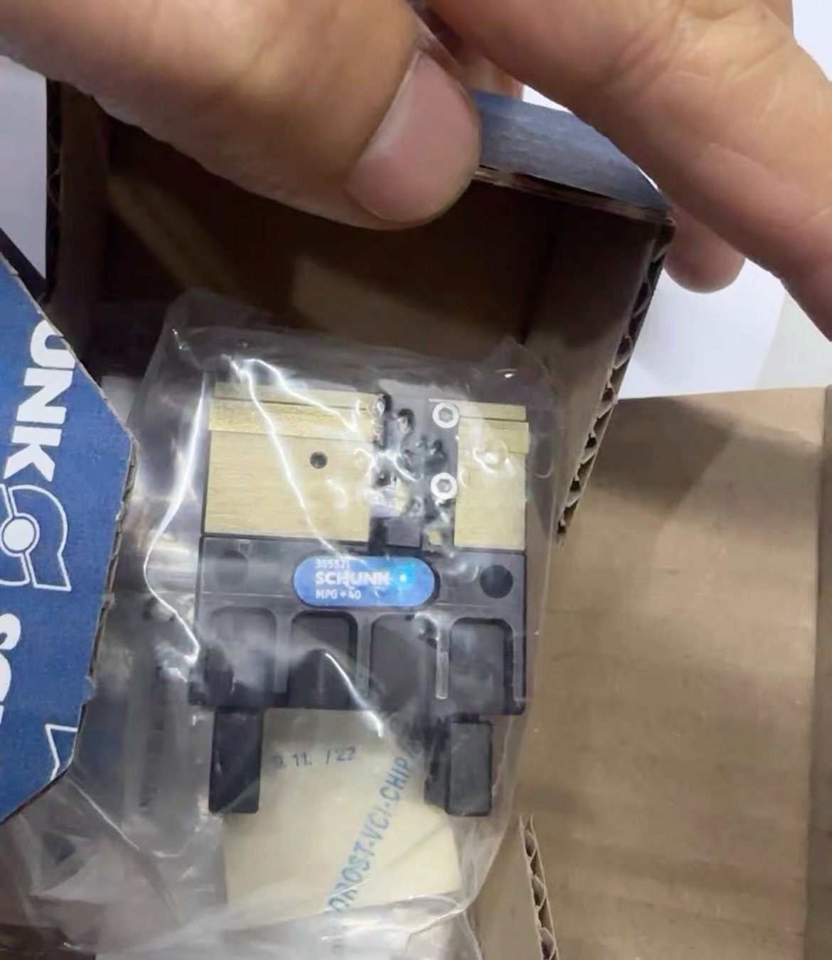 出全新SCHUNK雄克气缸MPG-plus 40，型号030