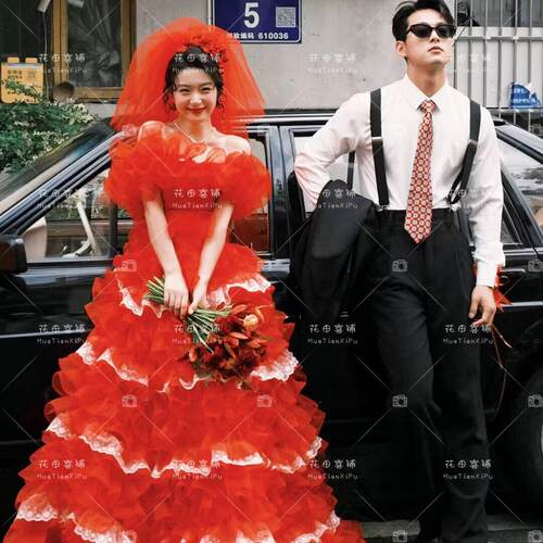 2026新款影楼红色喜嫁复古婚纱港风氛围感80年代婚纱照摄影服装