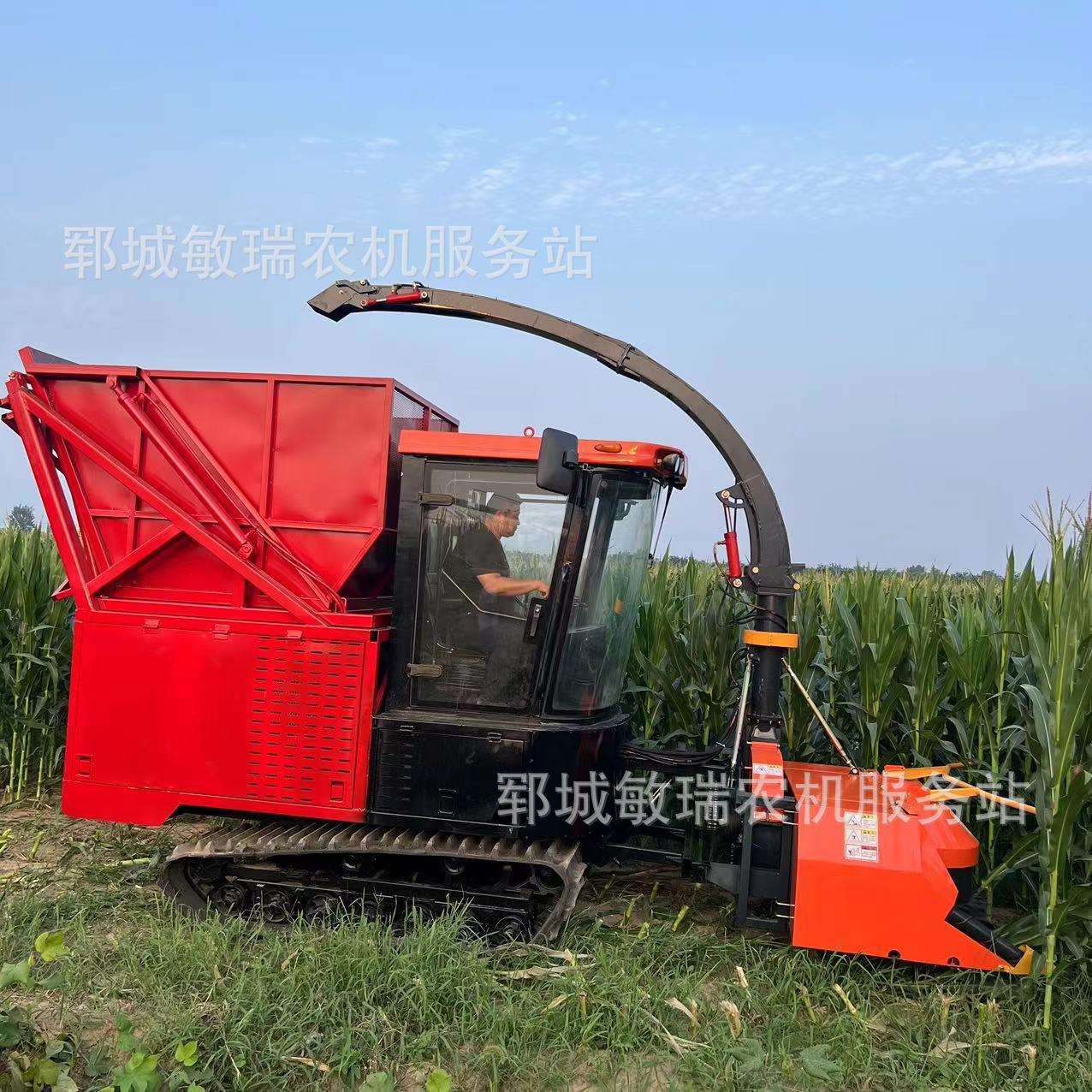 履带圆盘高转速背负式青储机山区丘陵地形适用秸秆牧草收割青贮机