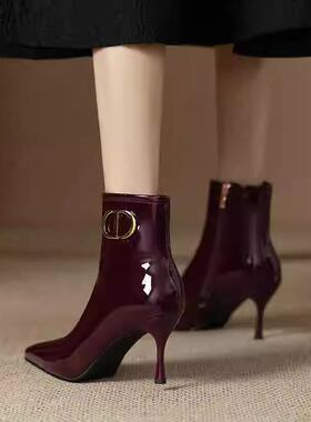 QVU~品牌专柜！秋冬性感细跟女靴欧美风尖头金属扣漆皮时尚时装靴