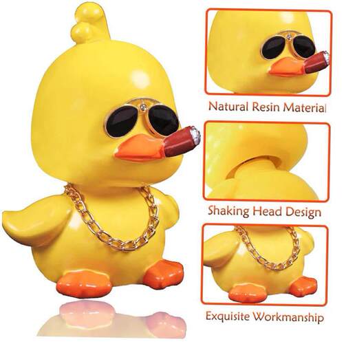 Cool Yellow Duck Car Ornaments Funny Shaking Head toy小黄鸭