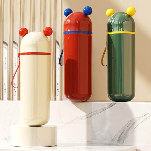 Travel toiletry set including toothbrush storage box, rinsin