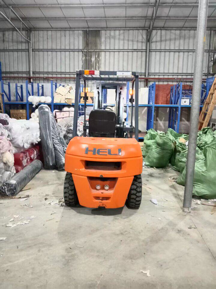 4月20日揭阳(委托)-资产处置合力叉车,起升三节4.5米,性能完好网络拍卖公告