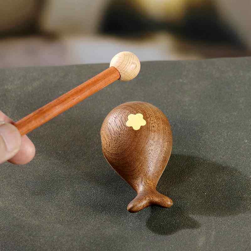 木头雕刻鲸鱼木鱼敲小木鱼文创木鱼上班族静心敲打乐器木质摆件