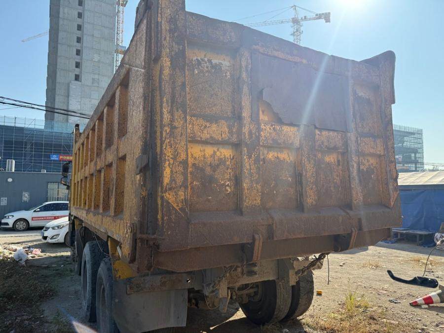 1月23日台州运输公司名下浙J61021红岩牌重型自卸货车一辆网络拍卖公告