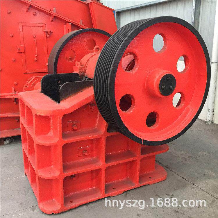 PE150*250鄂式破碎机 矿山石料粗碎机 建筑垃圾鹅卵石鄂式粉碎机