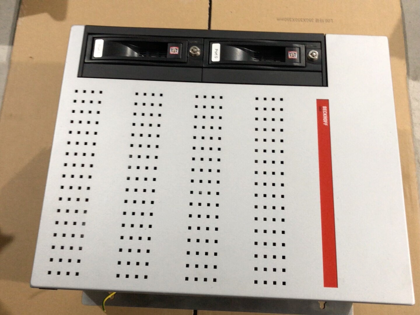 倍福工控机C6650-0050，德国制造，成色有明显使用痕迹