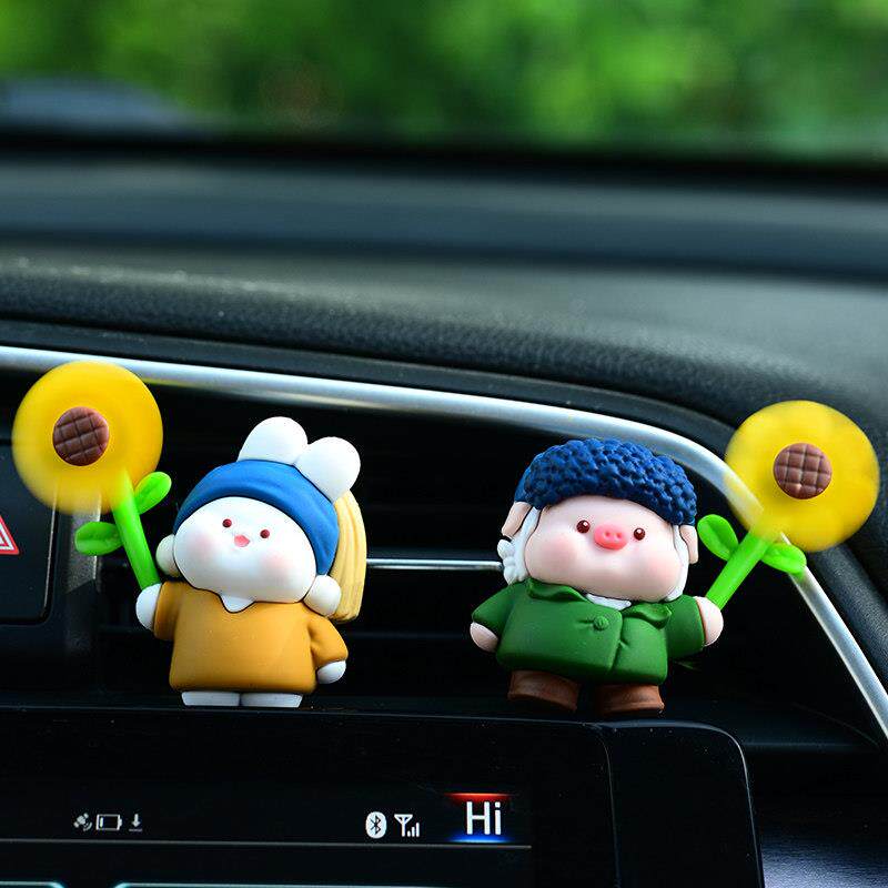 可爱小猪汽车空调出风口摆件装饰品车内饰品女生车载香薰车用香水