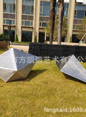工厂设计制作安装各种不锈钢石头大型城市雕塑块面镂空花纹摆件