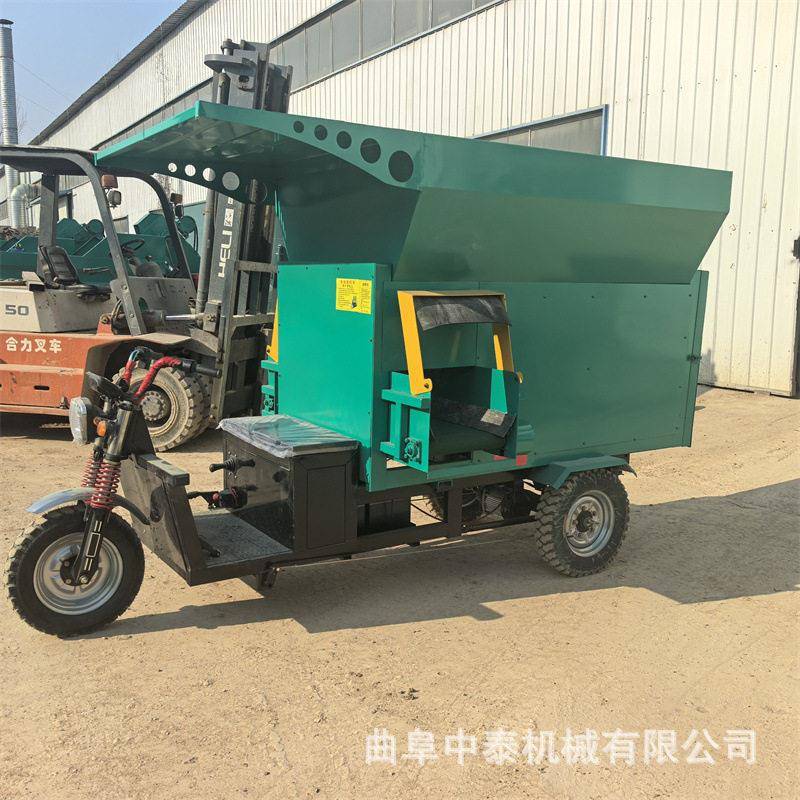 饲养场青贮饲草料喂料机投放草饲料投草车畜牧SL-5大型农用投料机