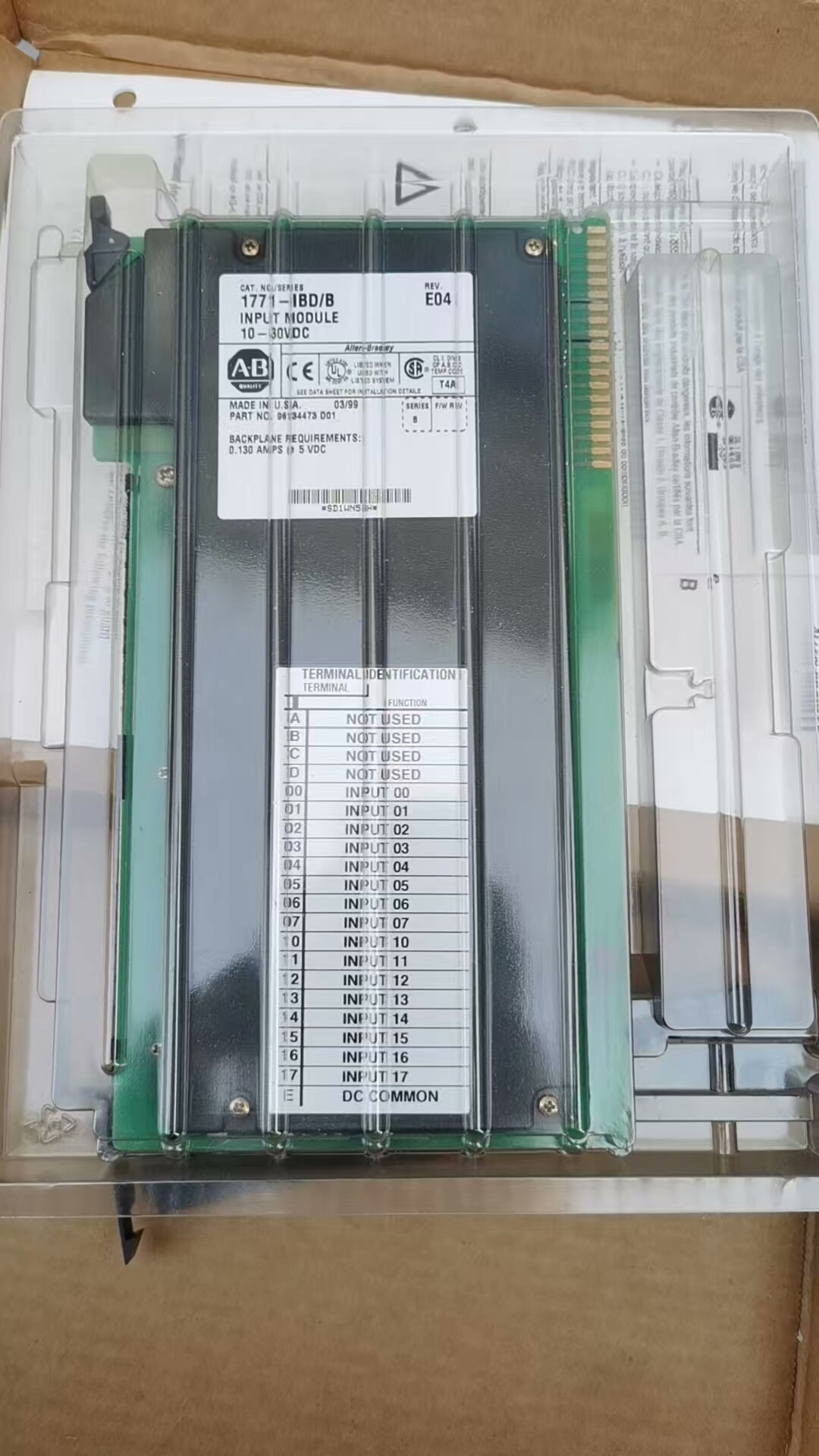 Allen-Bradley  1771-OFE2 全新未使用