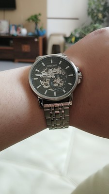 打听下雷诺手表怎么样，属于什么档次，优缺点分析下